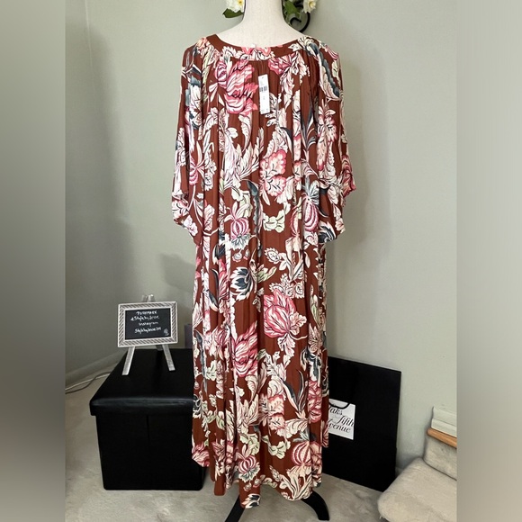 Leandra Pleated Midi Dress - NWT, size XL - Picture 12 of 14